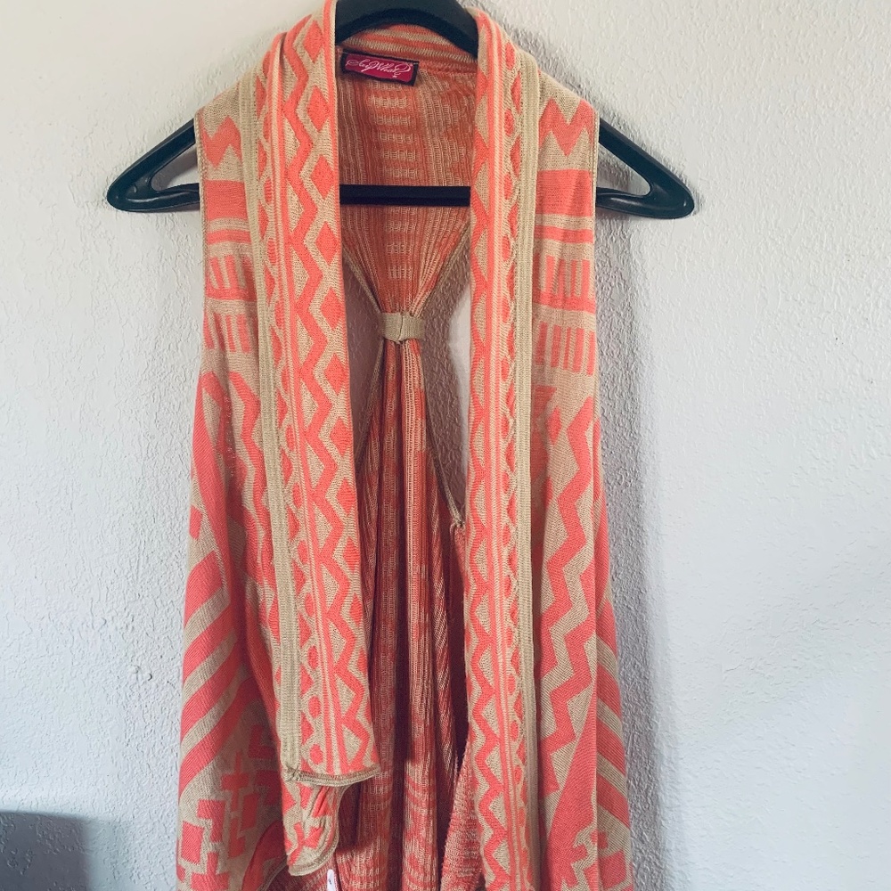 💕Say What? Fun women’s waterfall sweater vest